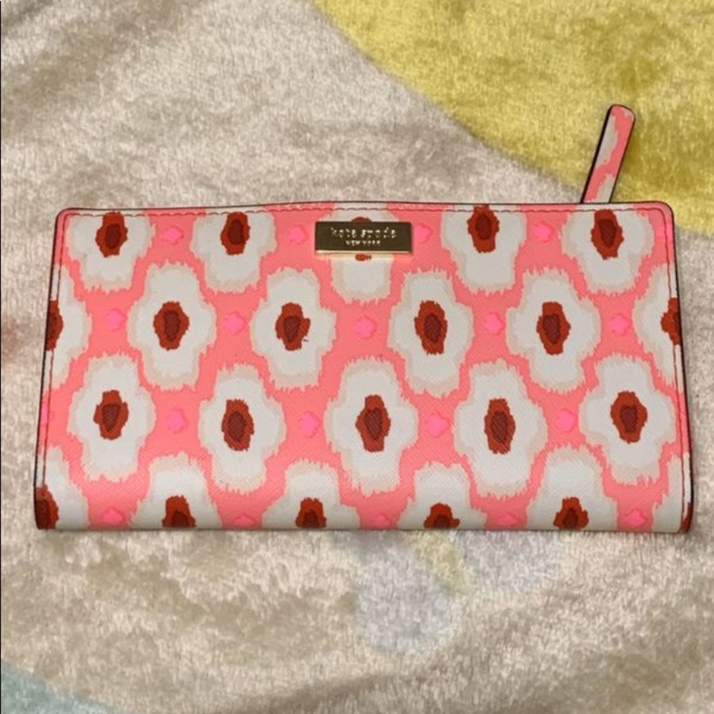 Kate Spade Pink Wallet